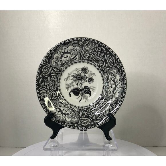 The Spode Blue Room Collection Floral Teacup and Saucer - Picture 7 of 13